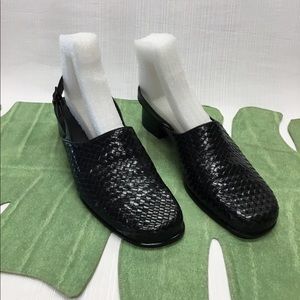 Trotters Black Easy On Low Heels